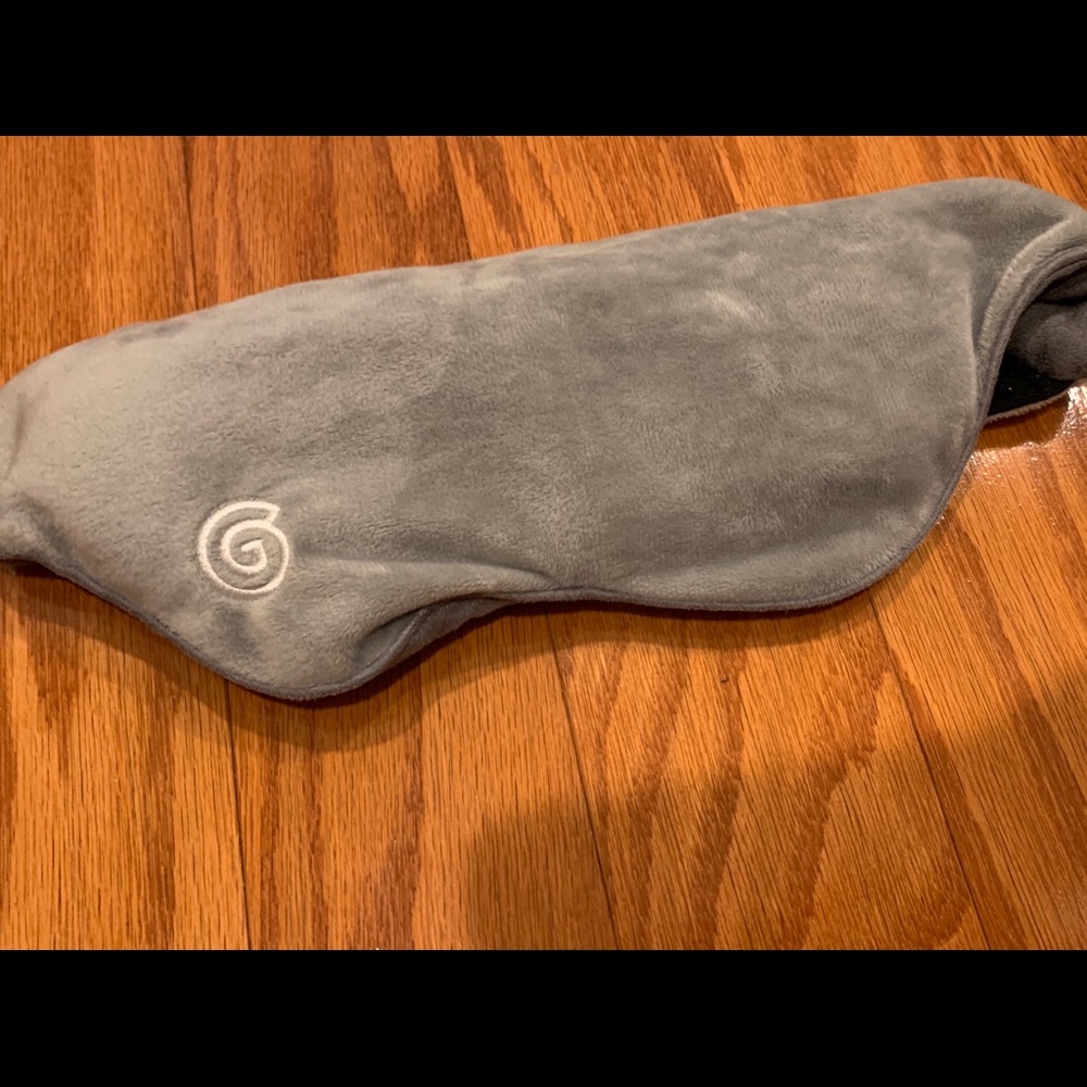 weighted sleep mask
